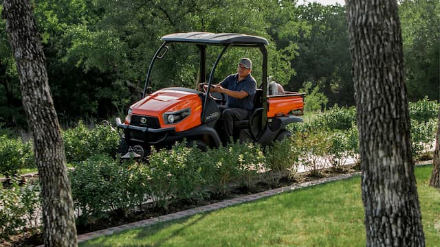 RTV520 Mid Size Gas Utility Vehicle | Kubota Canada