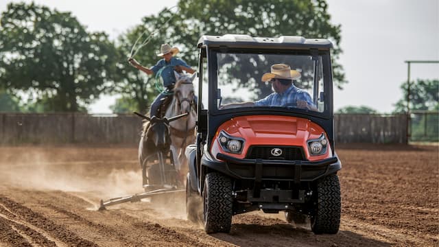 RTV520 Mid Size Gas Utility Vehicle | Kubota Canada