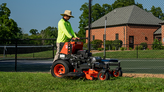 SZ26-52-2 Zero Turn Stand-on Mower | Kubota Canada