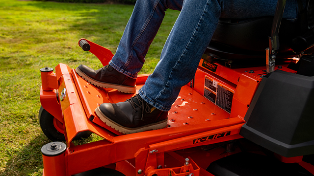 Z252KW-54 Zero Turn Mowers | Kubota Canada
