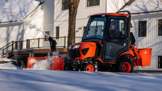 Usage Tips: How to Start a Tractor in the Winter  