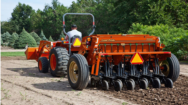 Seeding Agricultural Implements | Kubota Canada