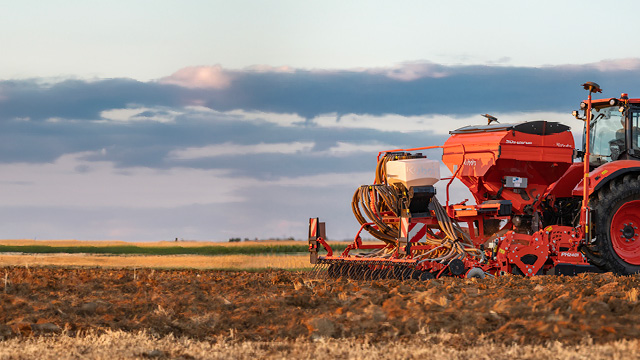 Seeding Agricultural Implements | Kubota Canada
